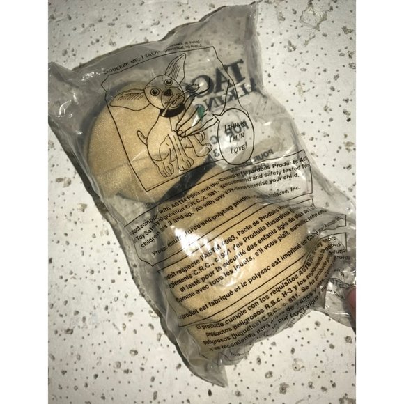 New/Sealed Taco Bell Talking Chihuahua - "I Think I'm in Love" - Picture 8 of 9